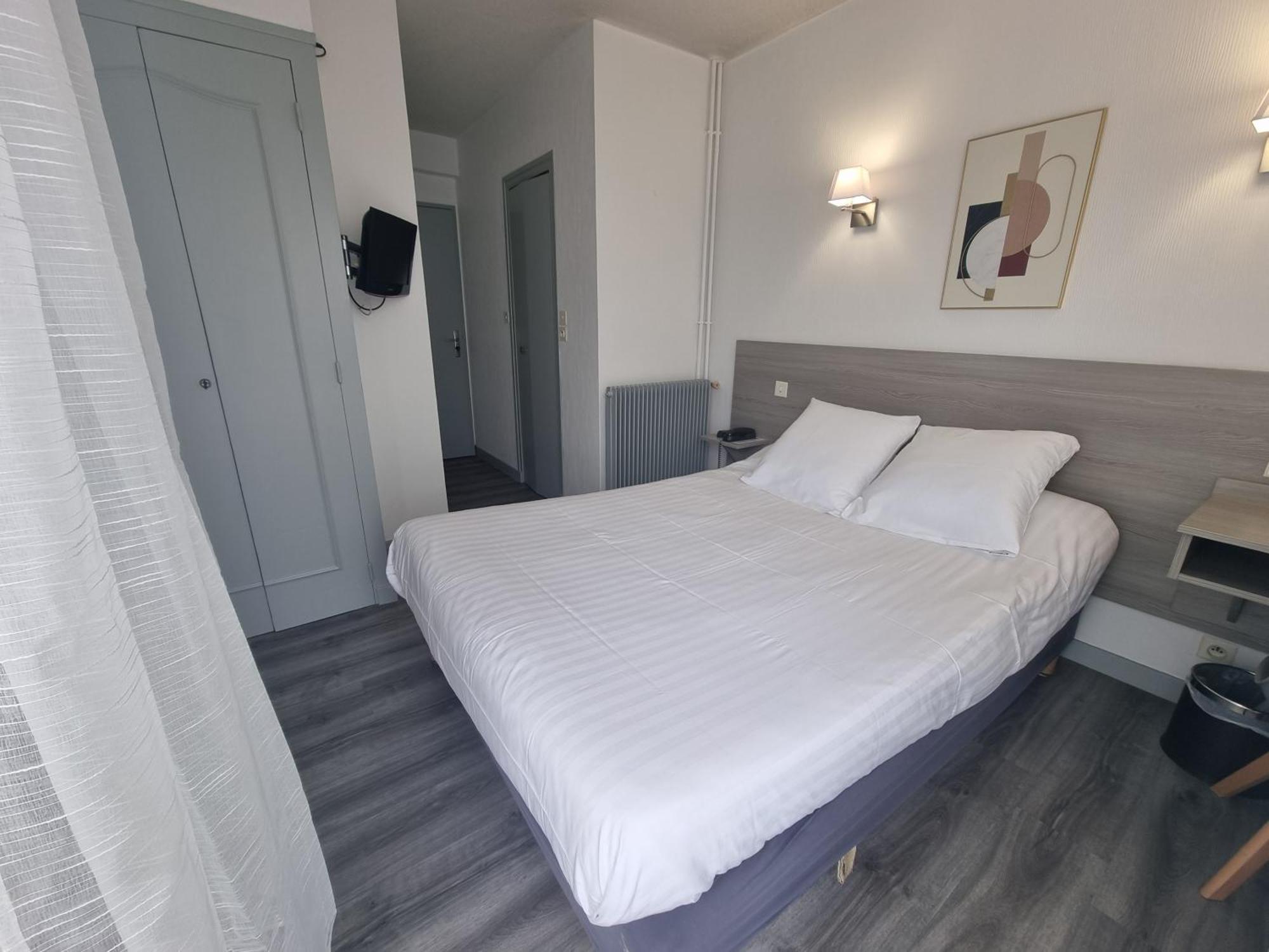 Hotel Le Vascon Dax Exteriör bild