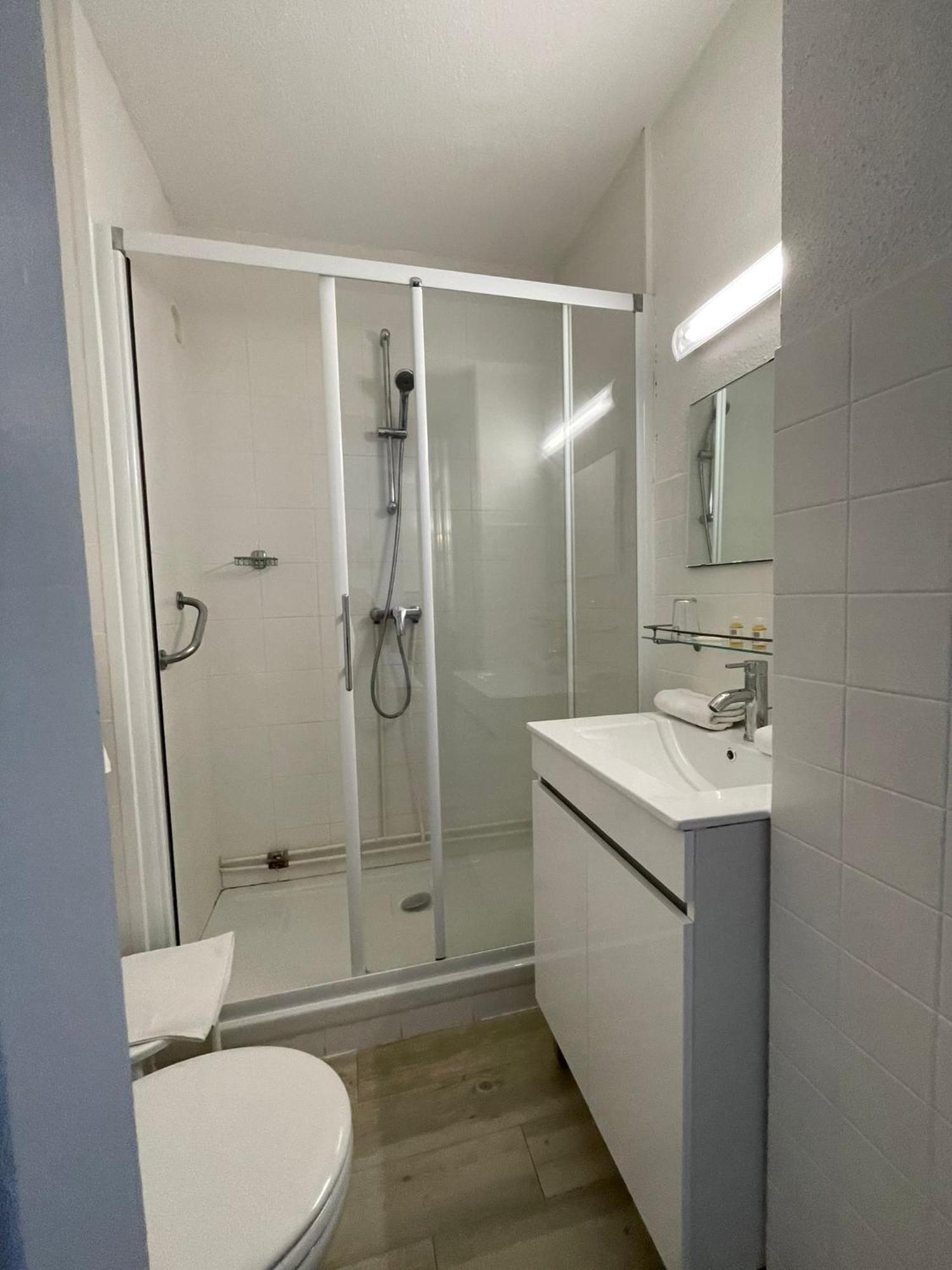 Hotel Le Vascon Dax Exteriör bild
