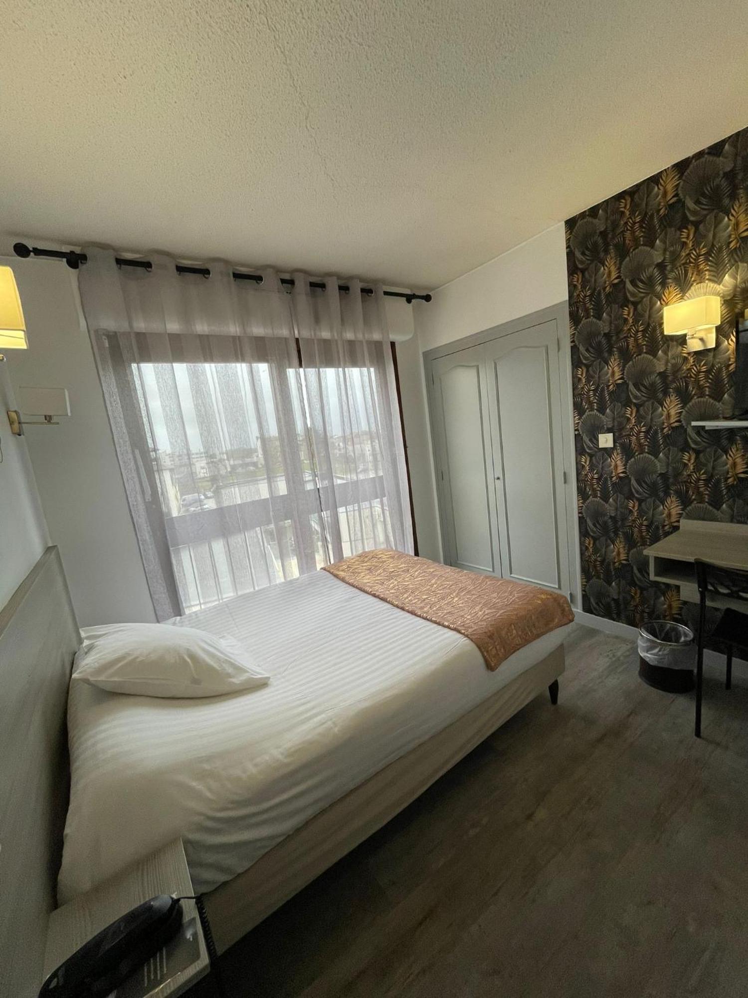 Hotel Le Vascon Dax Exteriör bild